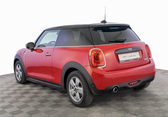 Подержанный автомобиль MINI Hatch 2020 года (7 фото)