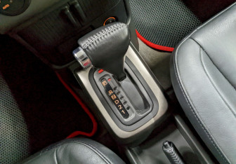 Подержанный автомобиль Nissan X-Trail 2006 года (29 фото)