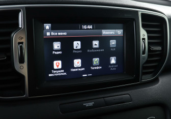 Подержанный автомобиль Kia Sportage 2017 года (15 фото)