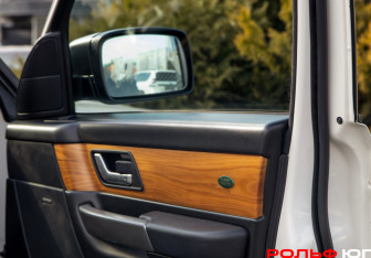 Подержанный автомобиль Land Rover Range Rover Sport 2008 года (14 фото)