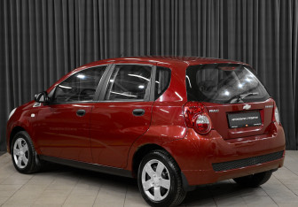 Подержанный автомобиль Chevrolet Aveo Hatchback 2008 года (6 фото)