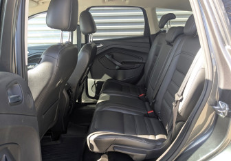 Подержанный автомобиль Ford Kuga 2017 года (12 фото)