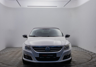 Подержанный автомобиль Volkswagen Passat CC 2011 года (2 фото)