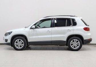 Подержанный автомобиль Volkswagen Tiguan 2016 года (8 фото)