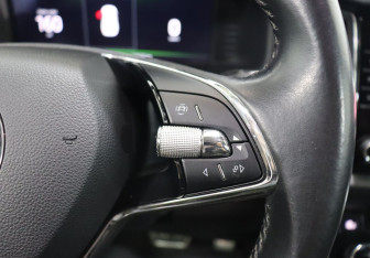 Подержанный автомобиль Skoda Kodiaq 2021 года (17 фото)