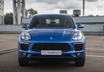 Подержанный автомобиль Porsche Macan 2016 года (2 фото)
