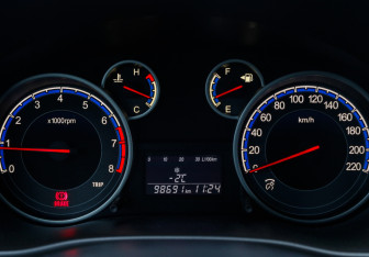 Подержанный автомобиль Suzuki SX4 Hatchback 2012 года (17 фото)