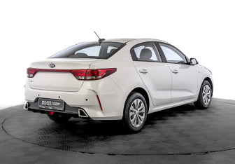Подержанный автомобиль Kia Rio Sedan 2021 года (5 фото)