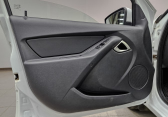 Подержанный автомобиль LADA (ВАЗ) Granta Sedan 2022 года (19 фото)
