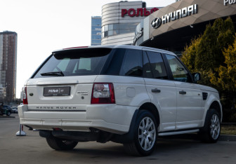 Подержанный автомобиль Land Rover Range Rover Sport 2008 года (4 фото)