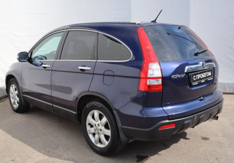 Подержанный автомобиль Honda CR-V 2008 года (6 фото)