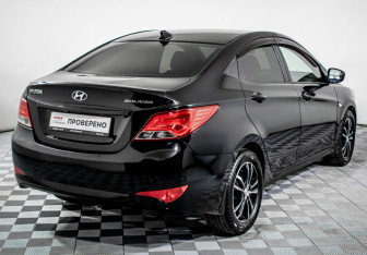 Подержанный автомобиль Hyundai Solaris Sedan 2015 года (5 фото)