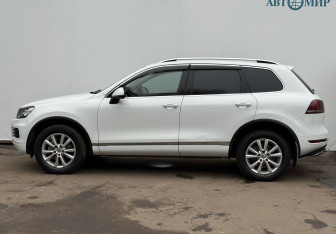 Подержанный автомобиль Volkswagen Touareg 2013 года (8 фото)