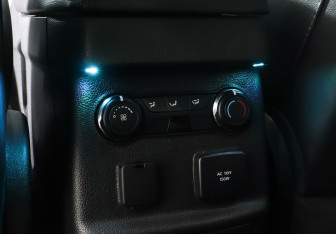 Подержанный автомобиль Ford Explorer 2013 года (23 фото)