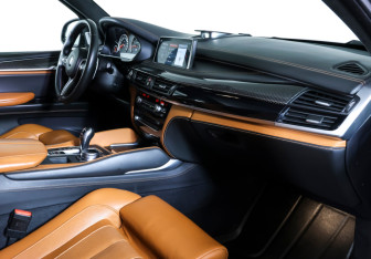 Подержанный автомобиль BMW X5 M 2018 года (10 фото)