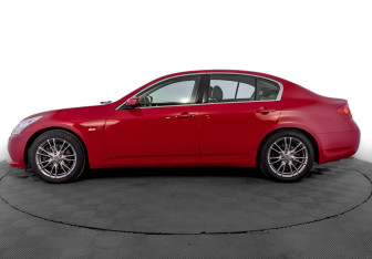 Подержанный автомобиль Infiniti G Sedan 2013 года (8 фото)