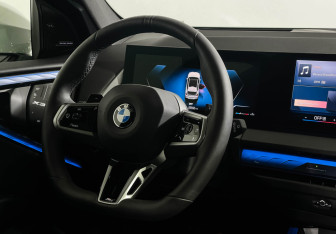 Подержанный автомобиль BMW X3 2024 года (15 фото)