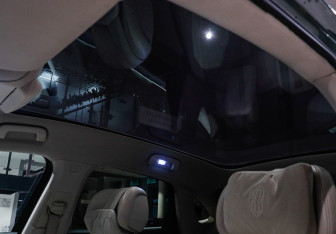 Подержанный автомобиль AITO M5 2023 года (16 фото)