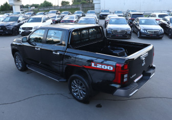 Новый Mitsubishi L200 2025 (24 фото)
