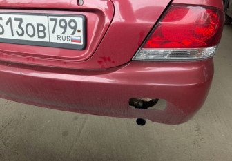 Подержанный автомобиль Mitsubishi Lancer Sedan 2007 года (5 фото)