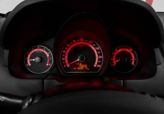 Подержанный автомобиль Kia Ceed Hatchback 2011 года (12 фото)