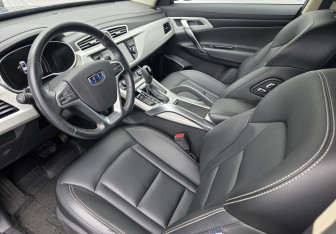 Подержанный автомобиль Geely Atlas 2020 года (9 фото)