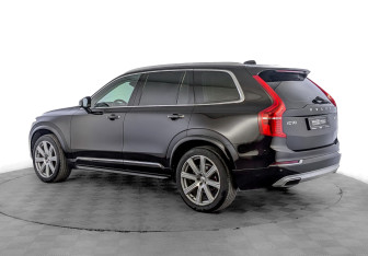 Подержанный автомобиль Volvo XC90 2015 года (7 фото)