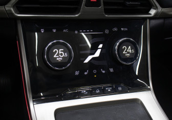 Подержанный автомобиль Exeed TXL 2022 года (23 фото)