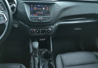 Подержанный автомобиль Chevrolet TrailBlazer 2021 года (12 фото)