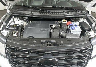 Подержанный автомобиль Ford Explorer 2017 года (8 фото)