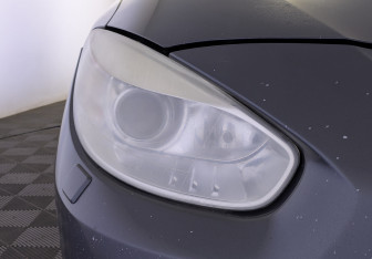 Подержанный автомобиль Renault Fluence 2011 года (11 фото)