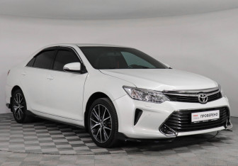 Подержанный автомобиль Toyota Camry Sedan 2016 года (3 фото)