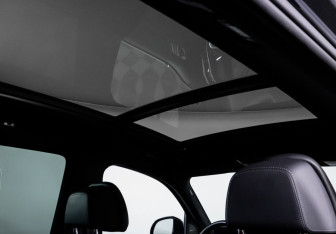 Подержанный автомобиль BMW X7 2019 года (16 фото)