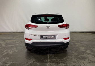 Подержанный автомобиль Hyundai Tucson 2017 года (5 фото)