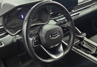 Подержанный автомобиль Geely Emgrand 2023 года (12 фото)