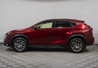 Подержанный автомобиль Lexus NX 2016 года (8 фото)