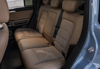 Подержанный автомобиль Jetour T2 2024 года (15 фото)