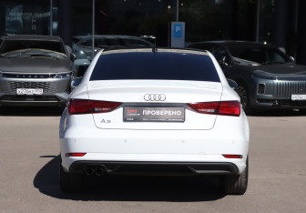 Подержанный автомобиль Audi A3 Sedan 2019 года (6 фото)