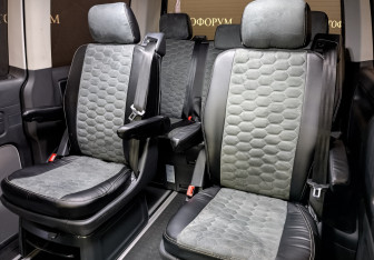 Подержанный автомобиль Volkswagen Multivan 2020 года (18 фото)