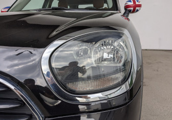 Подержанный автомобиль MINI Countryman 2018 года (11 фото)
