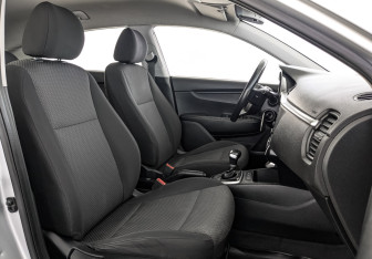 Подержанный автомобиль Kia Rio Hatchback 2021 года (22 фото)