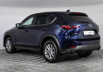 Подержанный автомобиль Mazda CX-5 2023 года (7 фото)