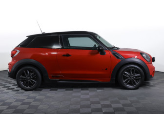 Подержанный автомобиль MINI Paceman 2013 года (4 фото)