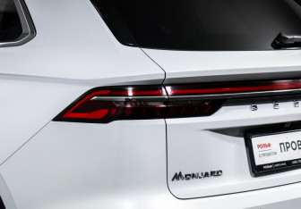 Подержанный автомобиль Geely Monjaro 2024 года (17 фото)