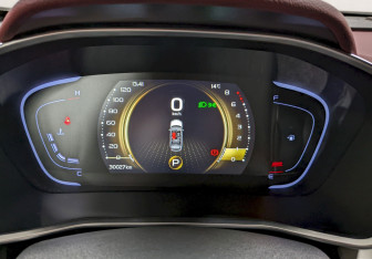 Подержанный автомобиль Geely Coolray 2023 года (24 фото)