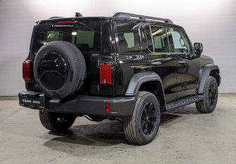 Новый Tank 300 2025 (2 фото)