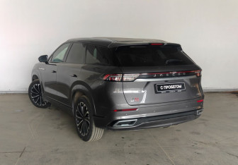 Подержанный автомобиль Jaecoo J8 2024 года (5 фото)