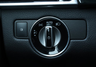 Подержанный автомобиль Mercedes-Benz GLE 2018 года (24 фото)