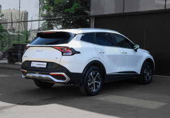 Подержанный автомобиль Kia Sportage 2022 года (4 фото)