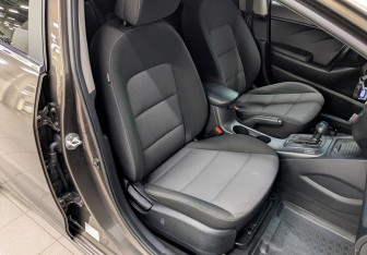 Подержанный автомобиль Kia Cerato Sedan 2014 года (23 фото)